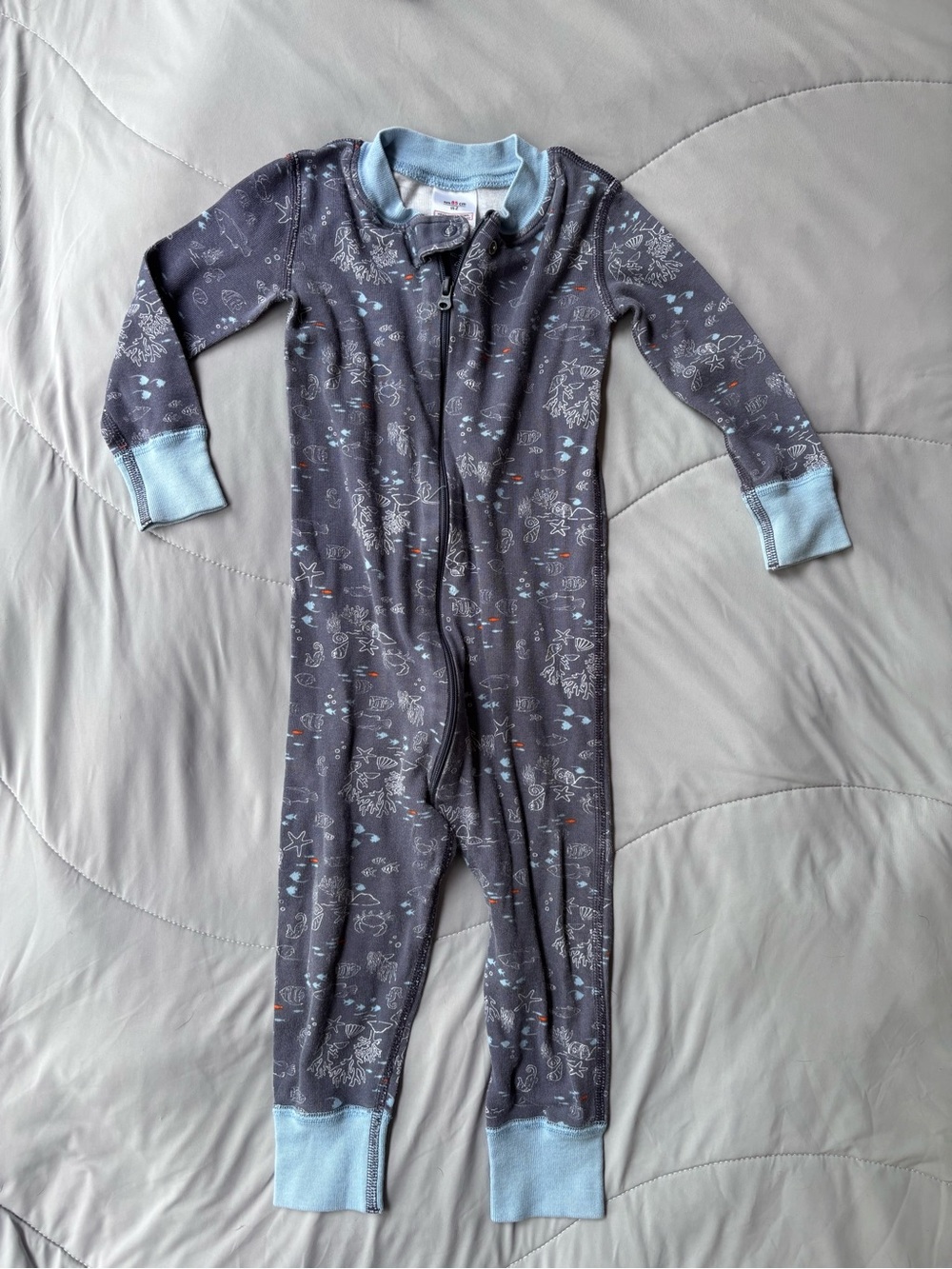 🎉bundle 3 or more items for 50% discount!🎉 Hanna Anderson fish pajamas